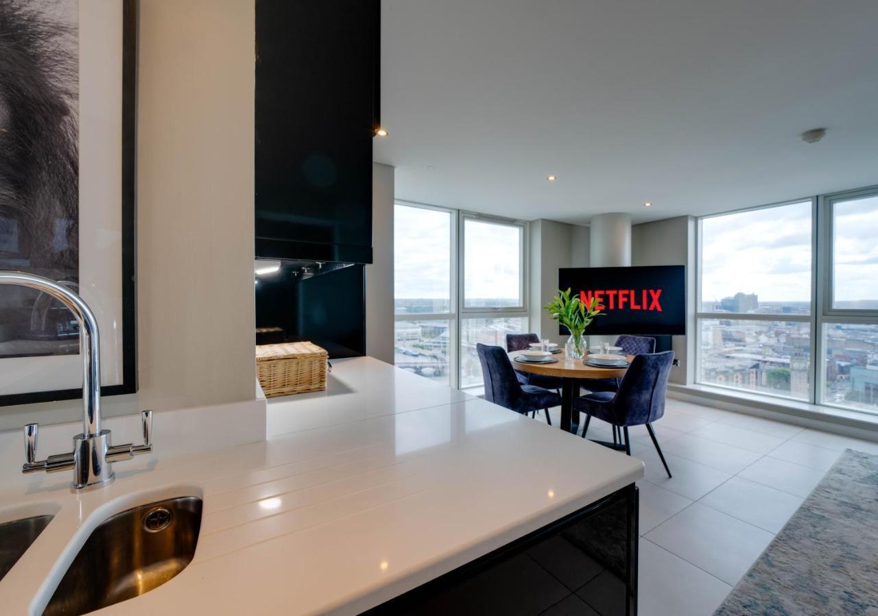 Tallest Building In The City Centre Sleeps 5 Incredible City Mountain And Lagan Views Belfast Eksteriør billede