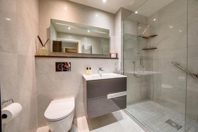 Tallest Building In The City Centre Sleeps 5 Incredible City Mountain And Lagan Views Belfast Eksteriør billede